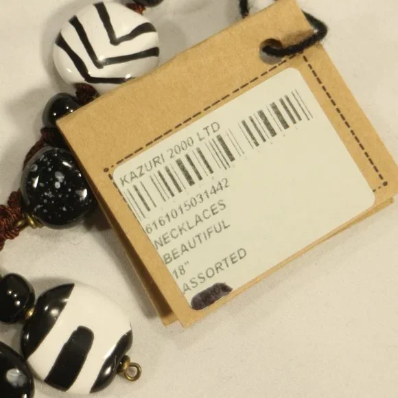 KAZURI Handmade Beaded Beautiful Black/White 18 Necklace - Picture 6 of 6